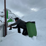 Müllkübeldeckel austauschen Winterwanderweg sport.park.lech