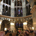 Das Oktogon mit dem oberen Umgang, wo sich die Orgeln befinden