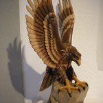 Adler Holzschnitzkunst