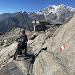 Zum Teil nehmen wir den offiziellen Weg über viele Treppen