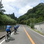 上り。電動自転車なら どんな上り坂もらくちん。