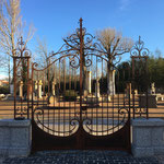 portail ancien fer forgé