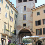 L'entrée du pont Pietra