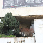 Juste à coté du musée national mais un brin délabré, le musée d'histoire de la Bosnie Herzegovine. 