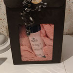 Écharpe + Eau florale de rose bio - 14€
