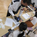科学捜査実技体験中です！