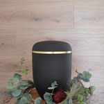Naturstoffurne matt mit goldenem Rand