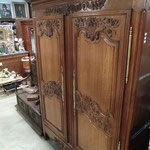 Ancienne armoire normande en chêne lg 1m74 ht 2m26 pf 60 cm