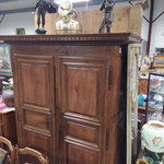 Ancienne armoire en chêne