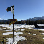 Hier, auf der malerischen Alm, gabelten sich einige Wege. Für uns ging es weiter Richtung Hallstatt