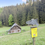 Wir passierten die Hütte...