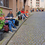 Die Sketcher in der Asbachgasse.