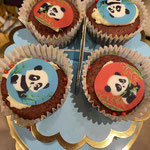 Panda cupcakes