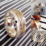 Zilver met zirkonia, gehamerd met twee losse ringen