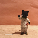 sweater doll / black cat