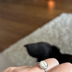Ring met een stukje tekst uit de bijbel.