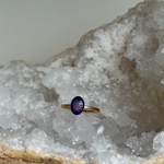 In deze gold filled ring zijn de haartjes kris kras door elkaar heen in de ring verwerkt. 