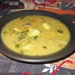 Sopa de avena con hueso de res