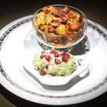 Süßkartoffelchips mit Granatapfel-Guacamole