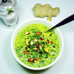 Spinat Curry mit Hühnchen & Mandeln