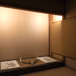Purusha-Light, detail, objects used in the video artworks, Ohara Museum, Okayama, 2014/photo:Fukunaga Kazuo
