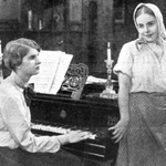 Hanna Daszyńska i Dela Lipińska w scenie z filmu Moralność pani Dulskiej  ( 1930 )