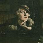 Alma Kar w scenie z filmu Tajemnica panny Brinx (1936)