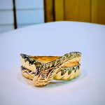 K18ダイヤリング（蛇オチーフ）　D：0.01ct　地金重量：4.02g 　現行サイズ：8番　￥139,000（税込）