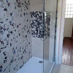 Installation d'un receveur et d'une robinetterie de douche