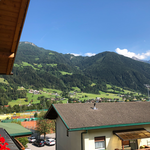 Ausblick vom Balkon zu den Sportaktivitäten