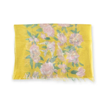 ひんやりした使い心地で春夏にピッタリのストールです。ペットのおさんぽや、ジョギング、おでかけに。フラワー＆バード柄です。日本製　綿60%・キュプラ40%　W37×H170cm　￥2,640