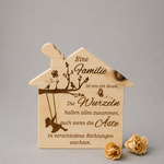 Haus "Familie Äste" ; € 30 ; 16 cm ; INFO: Holz ist ein Naturprodukt, daher können Abweichungen vorkommen.