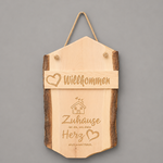 Schild "Herzlich Willkommen" ; € 30 ; INFO: Holz ist ein Naturprodukt, daher können Abweichungen vorkommen.