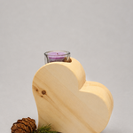 Herz mit Glas & Kerze ; in 2 Größen erhältlich ; INFO: Holz ist ein Naturprodukt, daher können Abweichungen vorkommen.