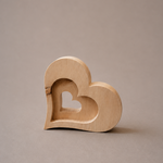"3D Herz" ; € 39 ; 22cm; INFO: Holz ist ein Naturprodukt, daher können Abweichungen vorkommen.