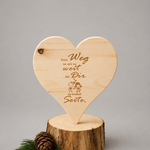 Herz Sockel "SEITE" ; € 39 ; INFO: Holz ist ein Naturprodukt, daher können Abweichungen vorkommen.