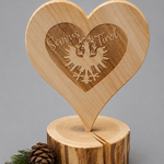 Herz Sockel "Adler" ; € 39 ; 32cm ; INFO: Holz ist ein Naturprodukt, daher können Abweichungen vorkommen.