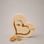 "Zwei Seelen" Herz ; € 30 ; 18cm; INFO: Holz ist ein Naturprodukt, daher können Abweichungen vorkommen.