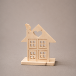 Haus "Kerzenlicht" ; € 36 ; 21cm;  INFO: Holz ist ein Naturprodukt, daher können Abweichungen vorkommen.