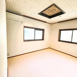 1階洋室6帖（カーペット新調）折り上げ天井がオシャレポイント！