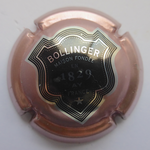 Marque : BOLLINGER N° Lambert : 55a Couleur : Rosé et noir Description : Blason contenant l'inscription "BOLLINGER MAISON FONDEE EN 1829 AY - FRANCE" Emplacement