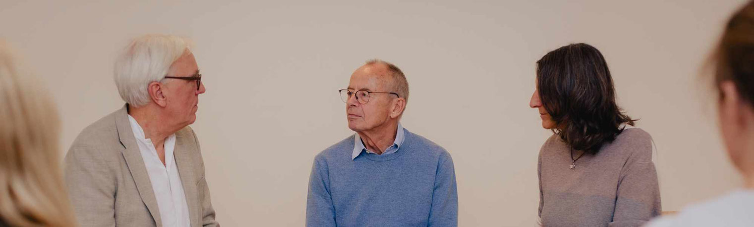 Systemische Aufstellungsarbeit möchte mit dem PROJEKT "Krankheiten & Symptome" über ein Jahr Projekt-Fälle für einen Sonderpreis begleiten und dokumentieren.