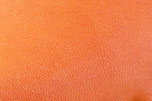 Cuir orange pour les sabots suédois classiques, les sabots suédois à talon pour femme et les sandales d'été semelles talon bois et aussi les bottines et les sabots d'hiver pour homme