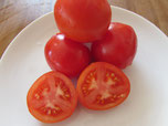 Moneymaker, Tomate mit runden,roten Früchten. Foto: Gärtnerei Kirnstötter