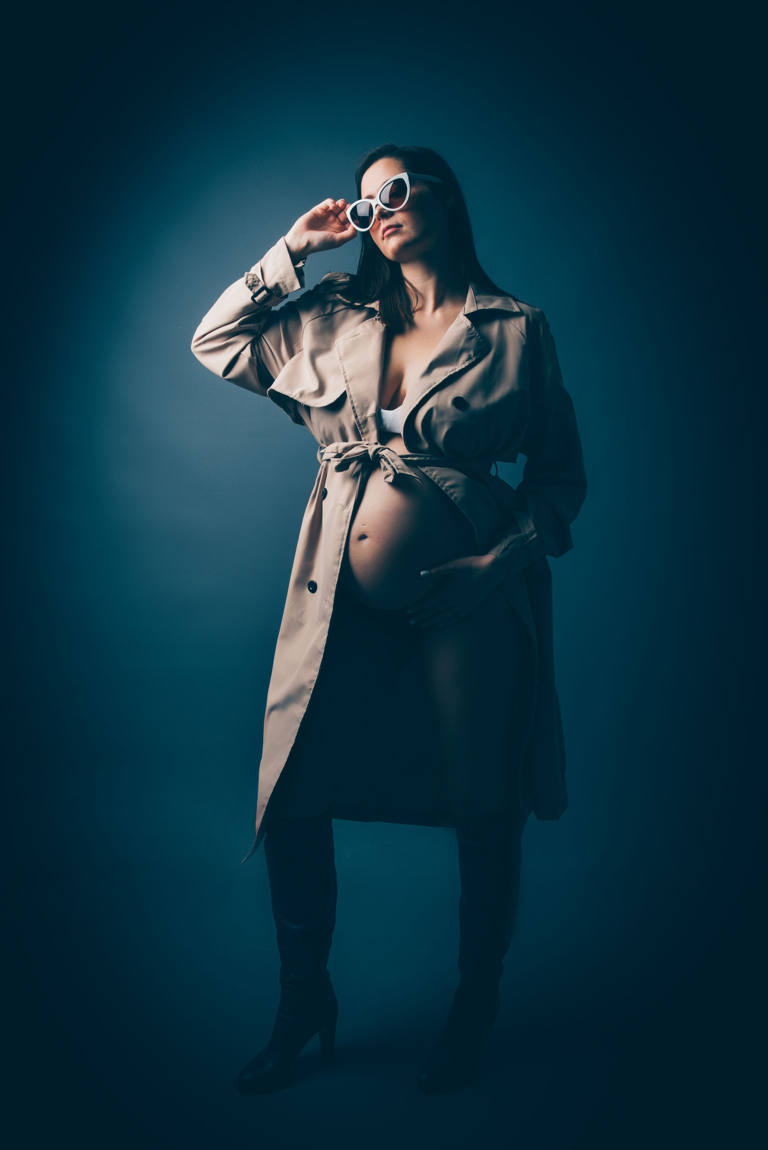 zwangerschapsshoot in regenjas