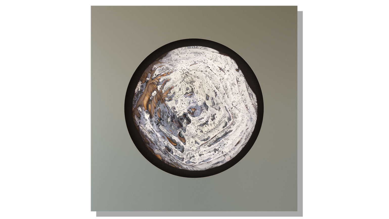 Light Object “Winterlight” (2020) – circular light artwork with white-grey textured surface on wood, contemporary Burningpictures design piece for modern interiors and art collections.