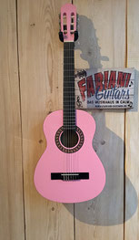 Kirkland Kindergitarre, Pink / Rosa, 3/4 Konzertgitarren für Kinder, Musik Fabiani Guitars, Calw, Schömberg, Bad Wildbad, Höfen, Calmbach