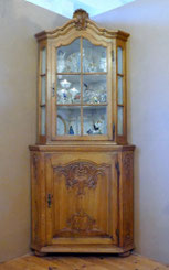 Aachen-Lütticher Eckschrank, Vitrine, Aufsatzschrank, Eiche, "Aachener Nase" € 2850,00