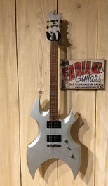 ESP LTD AX 50 E- Gitarre - Farbe: Silbermatt