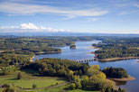 Lac de la Triouzoune (Neuvic) 410 hectares - Labellisé "Pavillon Bleu"